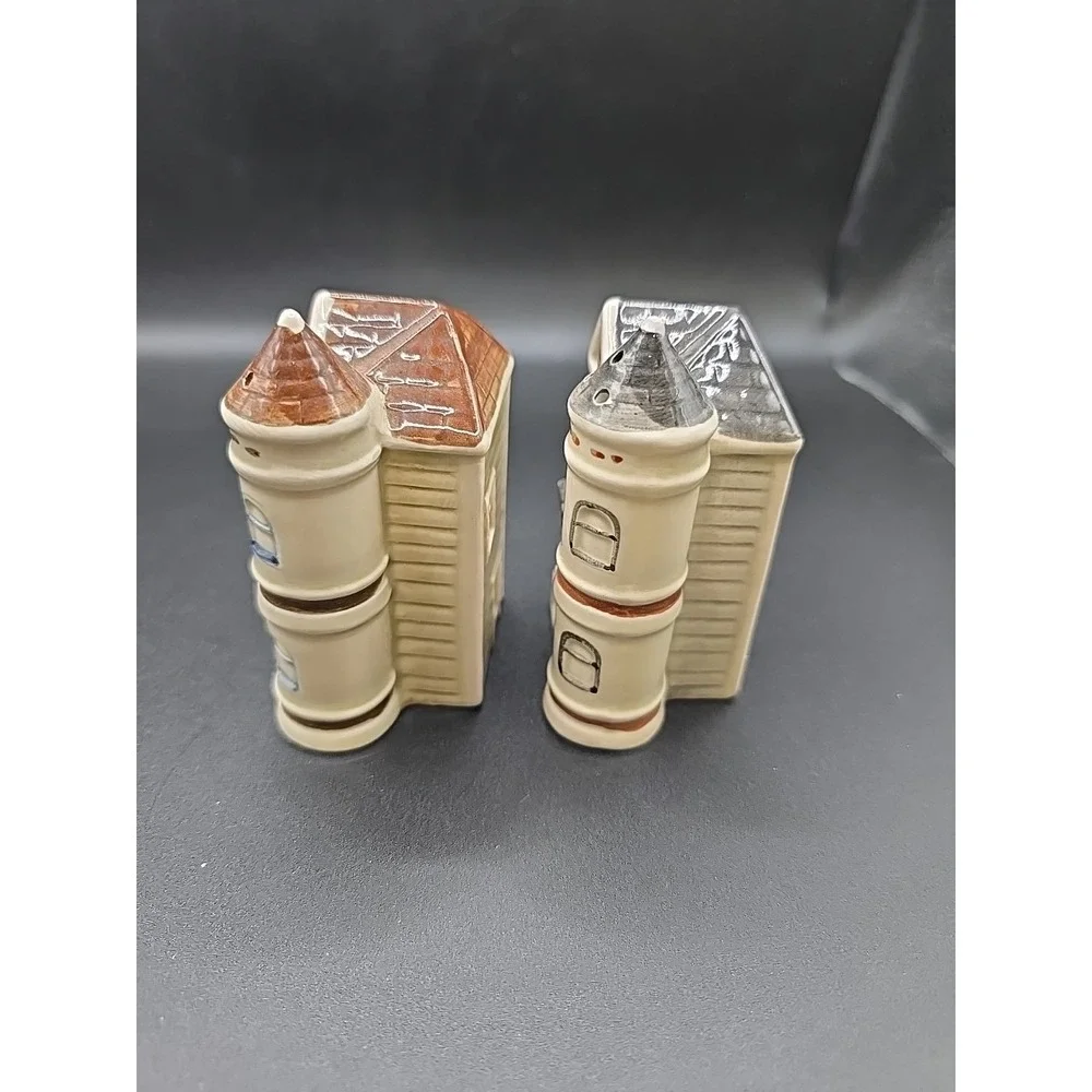Vtg Otagiri Victorian Row House Salt  Pepper Shakers Hand Painted Japan OMC 1981